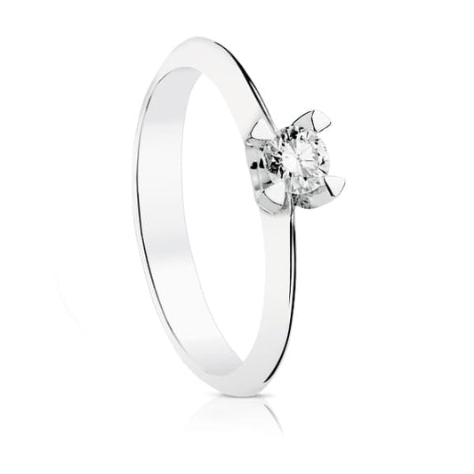 18K White Gold Solitaire Ring with Diamond