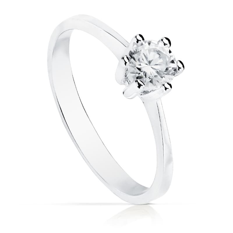 18K White Gold Solitaire Ring with Cubic Zirconia