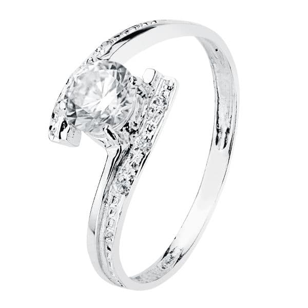 18K White Gold Solitaire Ring with Cubic Zirconia