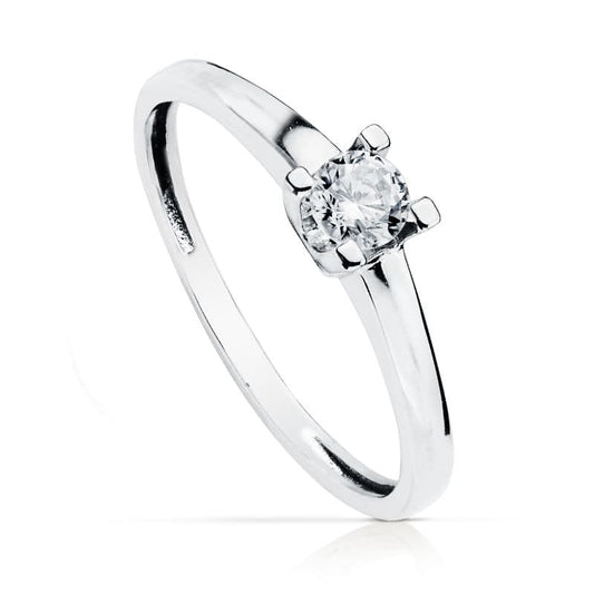18K White Gold Solitaire Ring with Cubic Zirconia