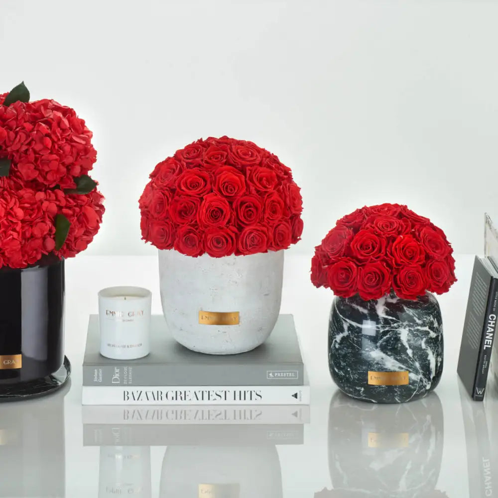 Premium Solid Splendid Infinity S – Preserved Roses Up to 3 Years – Jewelry Vibrant Red by Flor de Oro | Customizable Luxury Jewelry