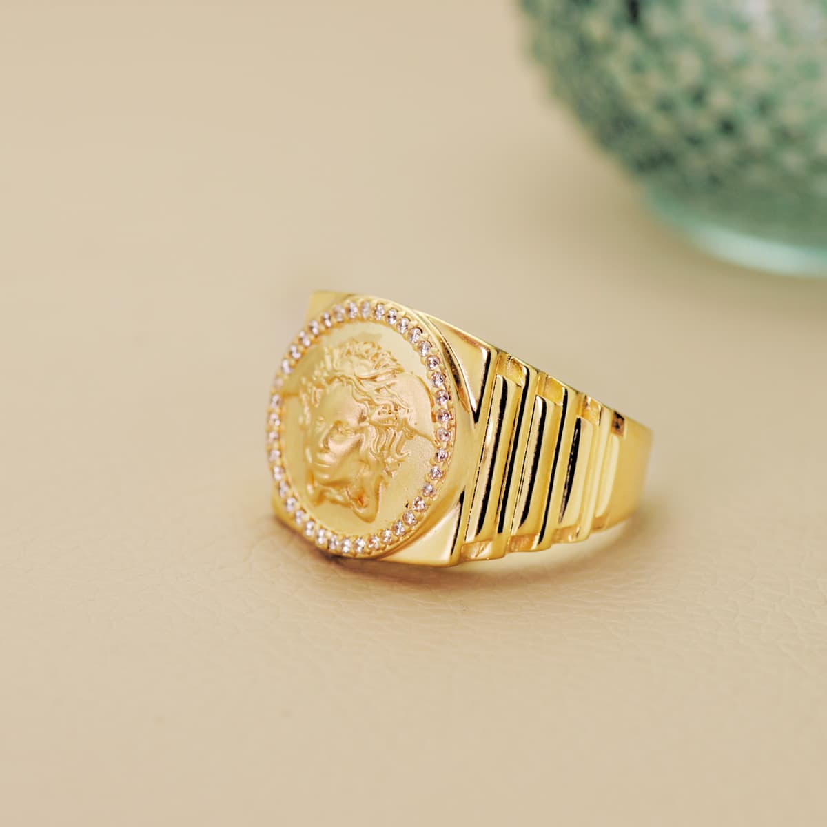 18K Yellow Gold Signet Ring with Cubic Zirconia