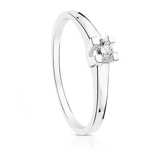 18K White Gold Solitaire Ring