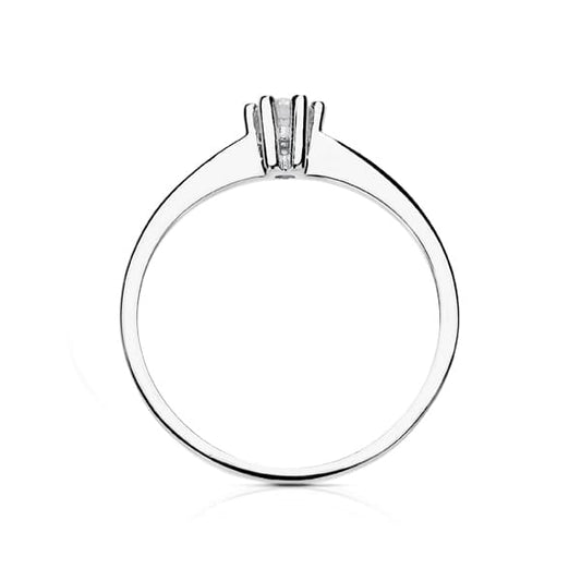 18K White Gold Solitaire Ring with Diamond