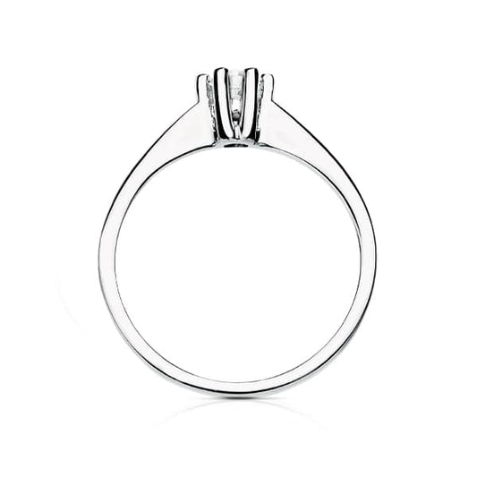 18K White Gold Solitaire Ring with Diamond