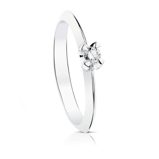 18K White Gold Solitaire Ring with Diamond
