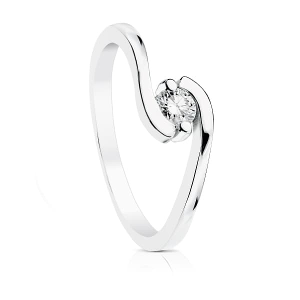 18K White Gold Solitaire Ring with Diamond
