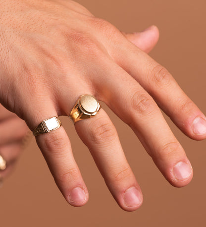 Engravable 18K Yellow Gold Signet Ring