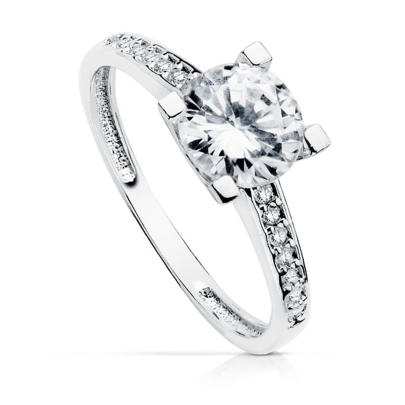 18K White Gold Solitaire Ring with Cubic Zirconia
