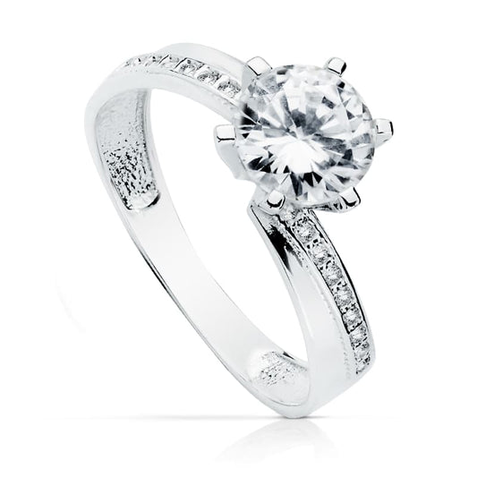 18K White Gold Solitaire Ring with Cubic Zirconia