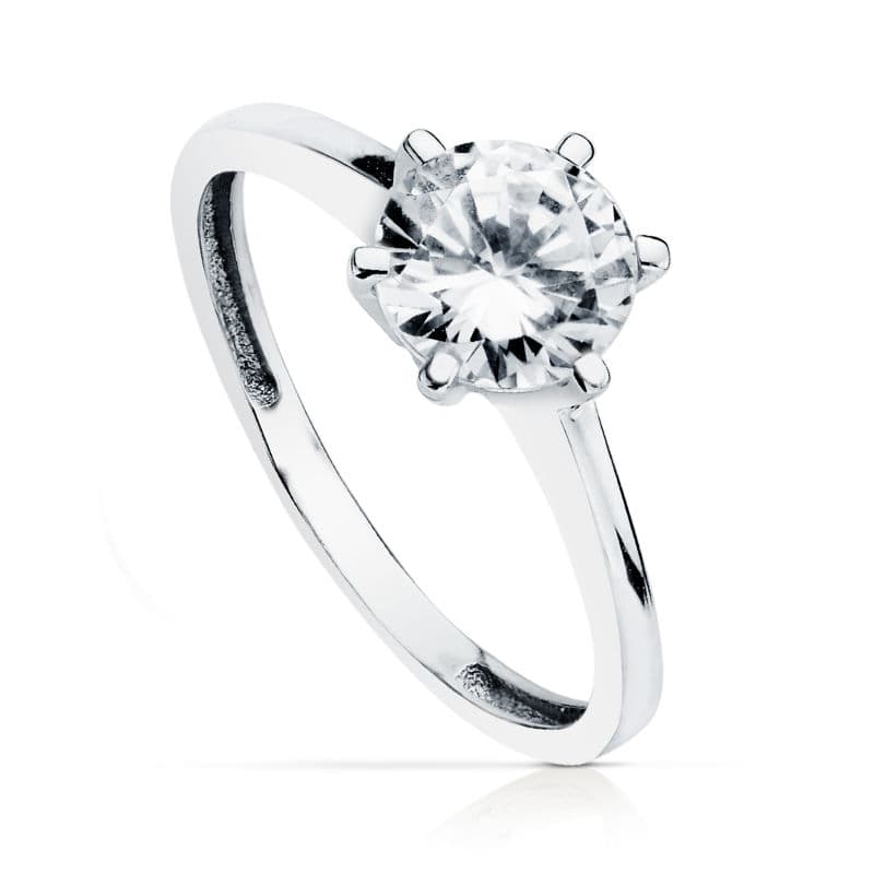 18K White Gold Solitaire Ring with Cubic Zirconia