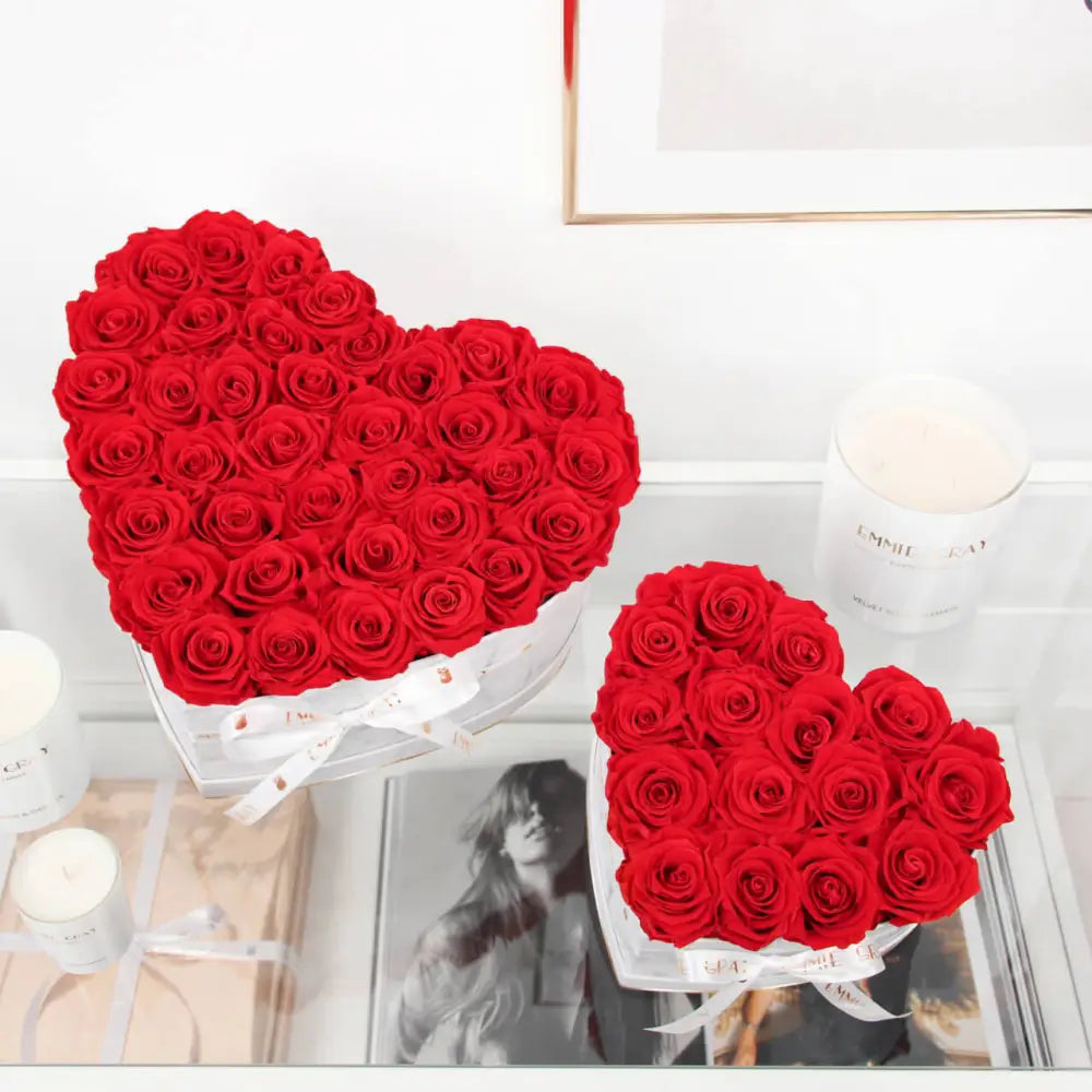 Classic Infinity Heart Rosebox L – Preserved Roses Up to 3 Years – Rose Box Vibrant Red by Flor de Oro | Customizable Luxury Jewelry