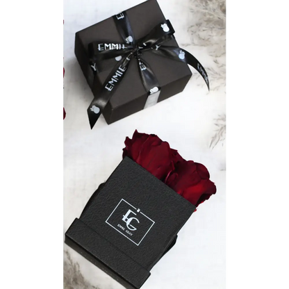 Classic Infinity Heart Rosebox M – Preserved Roses Up to 3 Years – Rose Box Burgungy by Flor de Oro | Customizable Luxury Jewelry
