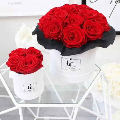 Classic Infinity Heart Rosebox S – Preserved Roses Up to 3 Years – Rose Box Vibrant Red by Flor de Oro | Customizable Luxury Jewelry