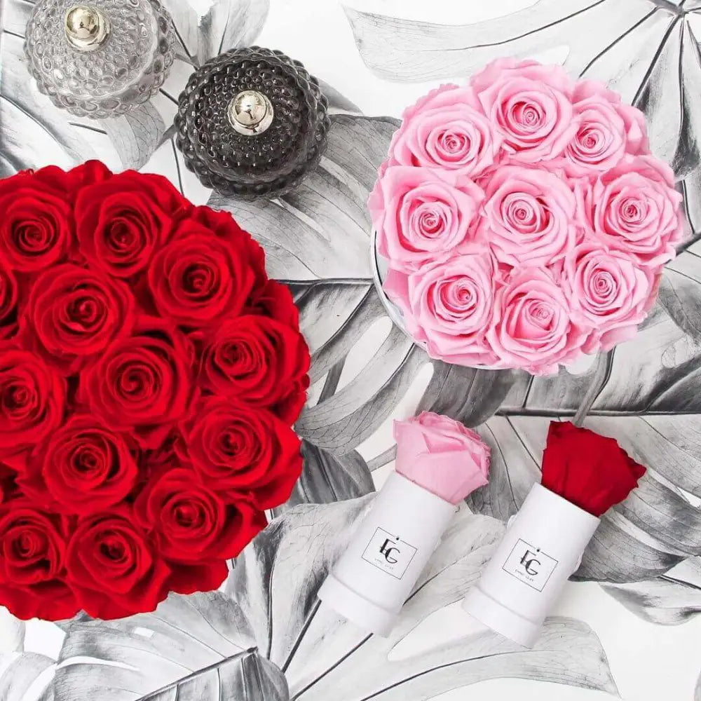 Classic Infinity Round Rosebox XSS – Preserved Roses Up to 3 Years – Rose Box Vibrant Red by Flor de Oro | Customizable Luxury Jewelry