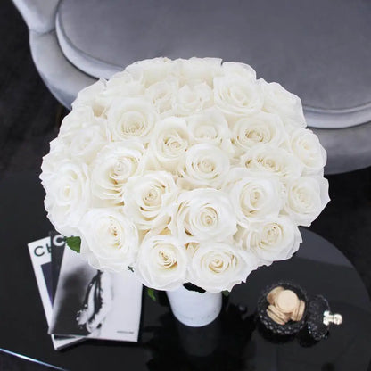 Classic Vase Set L – Preserved Roses Up to 3 Years – Jewelry Pure White by Flor de Oro | Customizable Luxury Jewelry