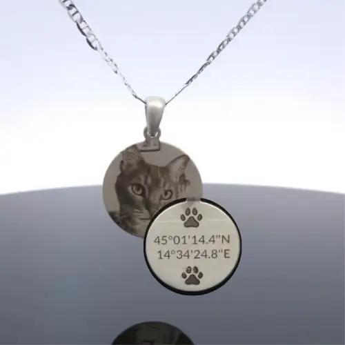 Sterling Silver Custom Cat Line-Art Pendant – S Round – Pendant by Flor de Oro | Customizable Luxury Jewelry