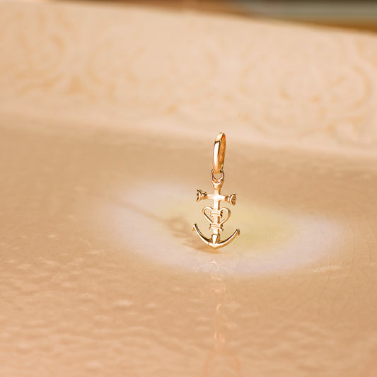18K Yellow Gold Cross Pendant
