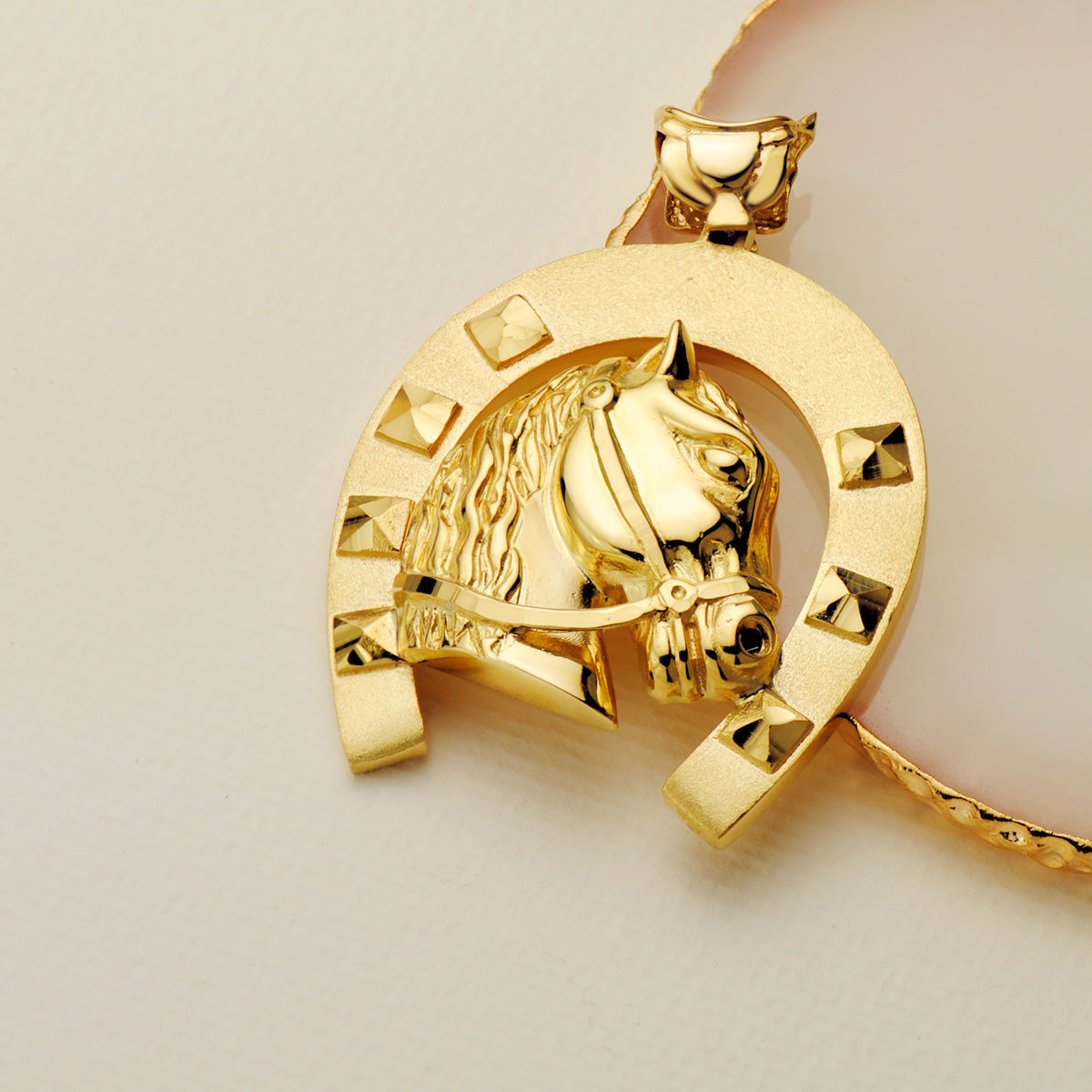 18K Yellow Gold Pendant