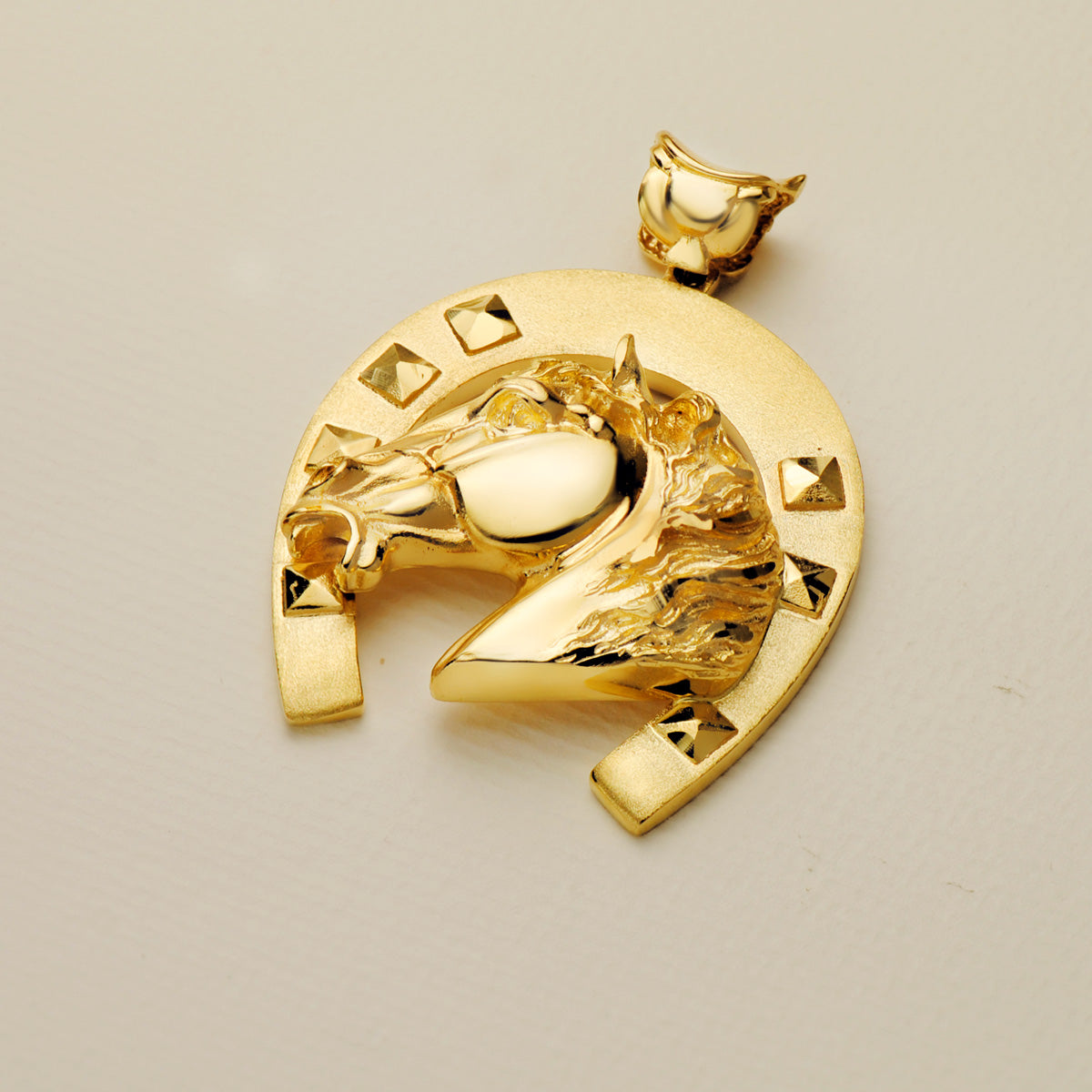 18K Yellow Gold Pendant