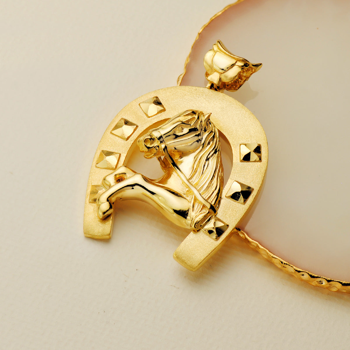 18K Yellow Gold Pendant