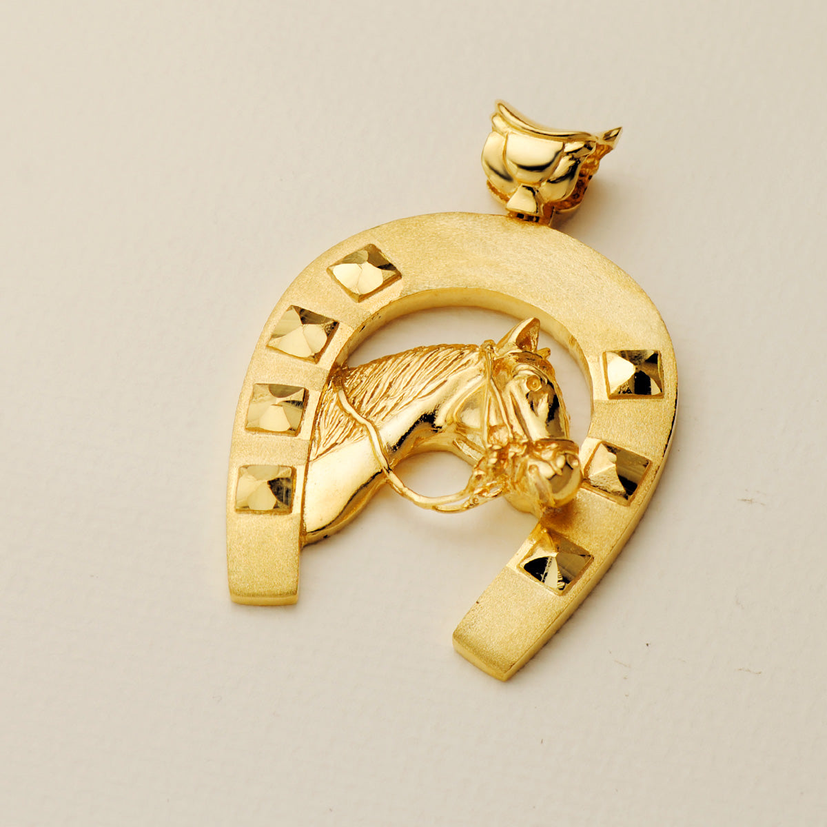 18K Yellow Gold Pendant