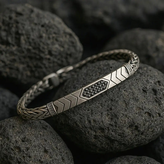 The Nomad Bracelet – Bracelet by Flor de Oro | Customizable Luxury Jewelry